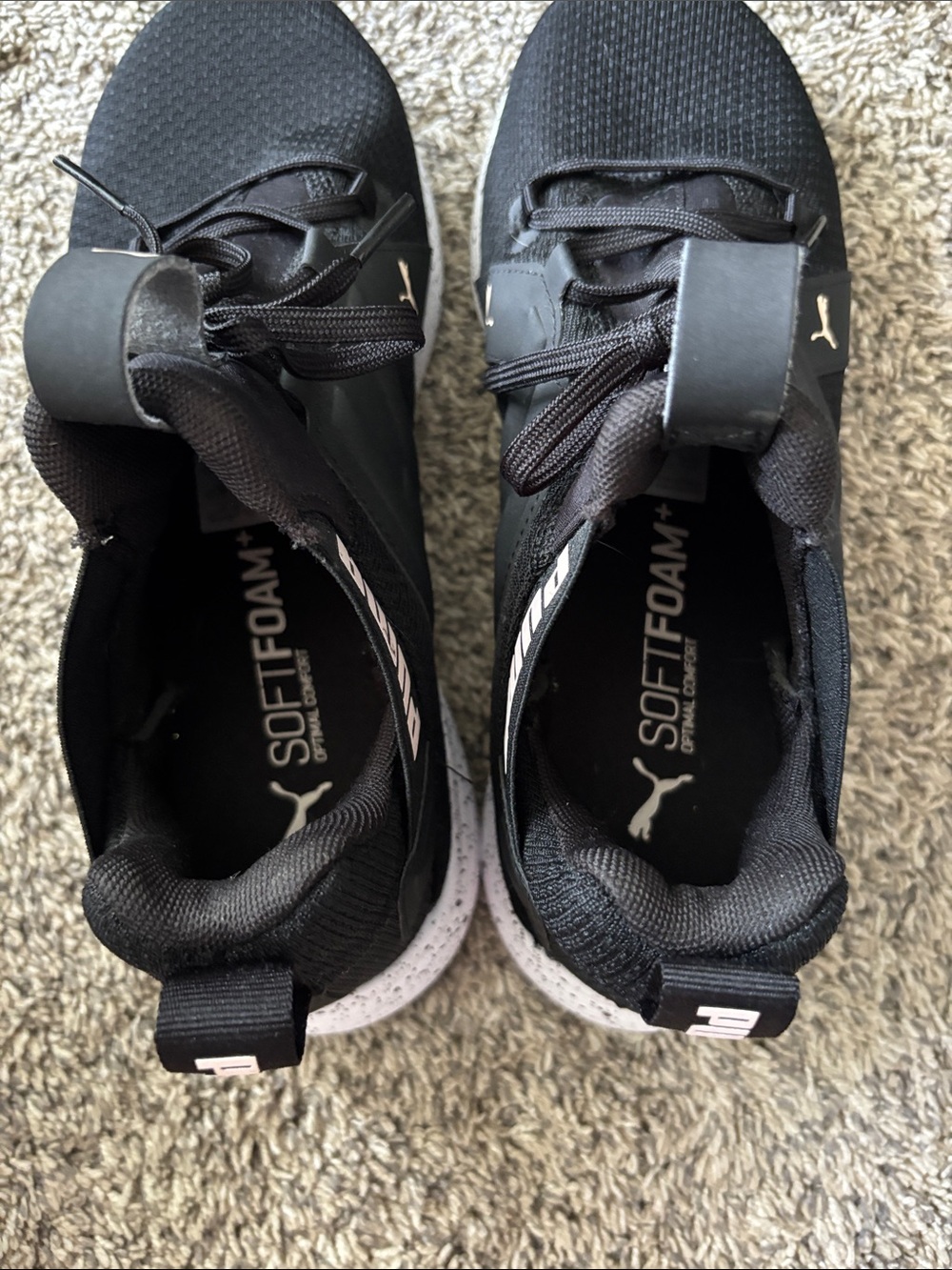 Puma Women’s Black Athletic Shoes with Light Pink Branding - Picture 9 of 9